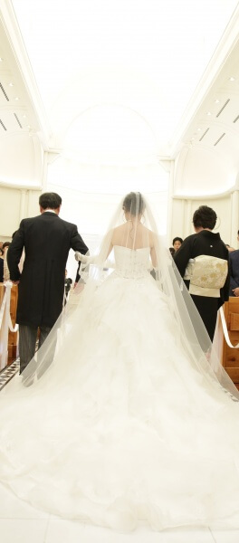 新潟市結婚式場　ブレストン　ブーケブートニア　セレモニー　演出　ロマンチック　バージンロード　菓子まき　