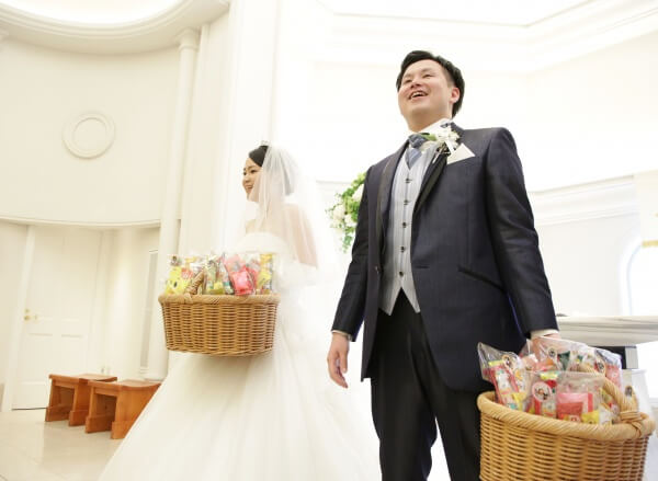 新潟市結婚式場　ブレストン　ブーケブートニア　セレモニー　演出　ロマンチック　バージンロード　菓子まき　