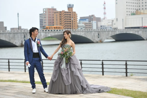 新潟市結婚式場　ブレストン　ナチュラル　ラベンダー　リボンワンズ　フラワーシャワー　パラシュートベア　コーディネート　フラワーコーディネート　テーブルコーディネート　ウェルカムアイテム　フルーツシャワーケーキ　手紙　サンクスバイト　ラストバイト