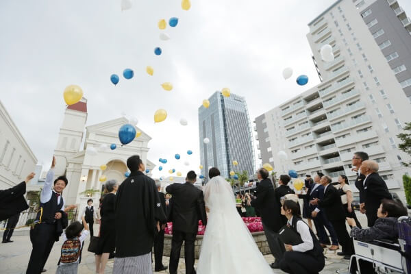 新潟市結婚式場　ブレストン　ナチュラルウェディング　パパママウェディング　ウェルカムスペース　ウェルカムアイテム　ウェルカムグッズ　席次表　ブーケ　ウェディングブーケ　フラワーコーディネート　アネモネ