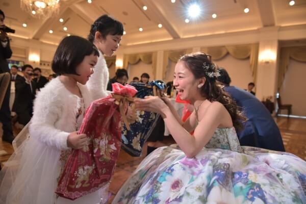 新潟市結婚式場　ブレストン　メッセージカード　装花　フラワー　グリーン　お色直し　和装　余興　ケーキ　ウェディングケーキ　ファイスとバイト