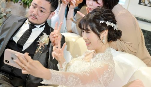 新潟市結婚式場　ブレストン　ナチュラル　カジュアル　高砂ソファ　写真