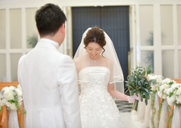 新潟市結婚式場　ブレストン　ファーストミート　ウェディングドレス　チャペル