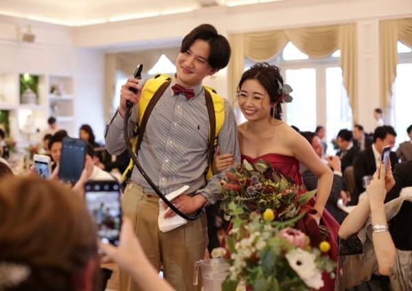 新潟市結婚式場　ブレストン　ナチュラル　ウェディング　海外　アースカラー　ニュアンスカラー　ワイルドフラワー　フラワーコーディネート　ボタニカル　大人　パーティ　演出　ビアサーブ　カラードレス　白無垢　サプライズ