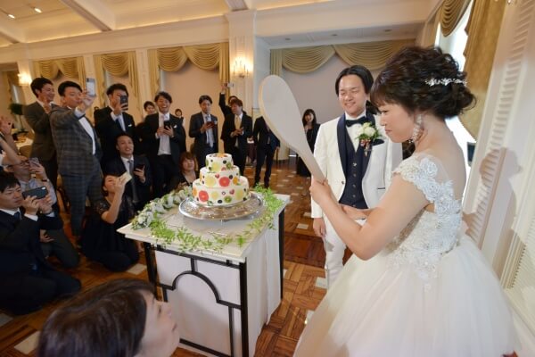 新潟市結婚式場　ブレストン　ナチュラル　ラスティック　ウェディング　カジュアル　自然　グリーン　素朴　アットホーム　ウェディングパーティ　ビアサーブ　ウェディングケーキ　デッサン　ガーデン　十日町