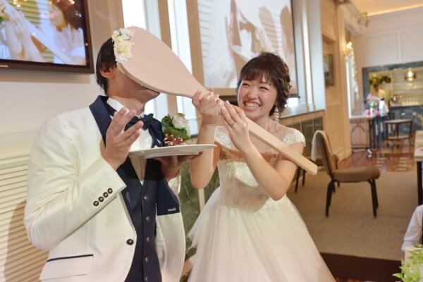 新潟市結婚式場　ブレストン　ナチュラル　ラスティック　ウェディング　カジュアル　自然　グリーン　素朴　アットホーム　ウェディングパーティ　ビアサーブ　ウェディングケーキ　デッサン　ガーデン　十日町