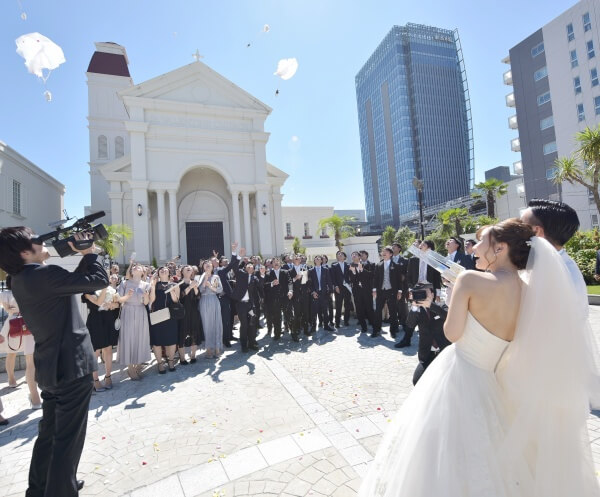 新潟市結婚式場　ブレストン　バルーンリリース　クイズ　旅行　チャペル式　演出　ゲーム　フラワーシャワー　