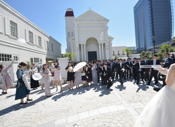 新潟市結婚式場　ブレストン　バルーンリリース　クイズ　旅行　チャペル式　演出　ゲーム　フラワーシャワー　