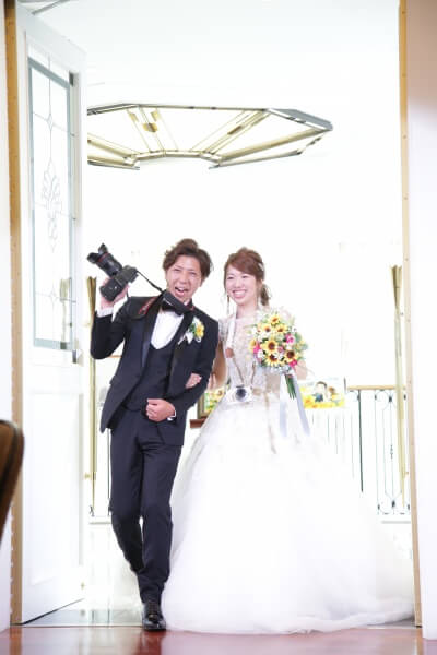 新潟市結婚式場　ブレストン　夏　サマーウェディング　ひまわり　カメラマン　カメラ　写真　ひまわり畑　ひまわり　ブーケ　パーティ　ムービー　プロフィールムービー　花火　カメラ　写真　始球式　野球　ドキドキ樽ゲーム　プチギフト