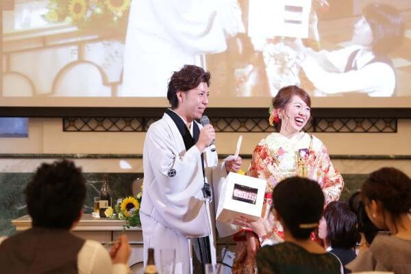 新潟市結婚式場　ブレストン　夏　サマーウェディング　ひまわり　カメラマン　カメラ　写真　ひまわり畑　ひまわり　ブーケ　パーティ　ムービー　プロフィールムービー　花火　カメラ　写真　始球式　野球　ドキドキ樽ゲーム　プチギフト