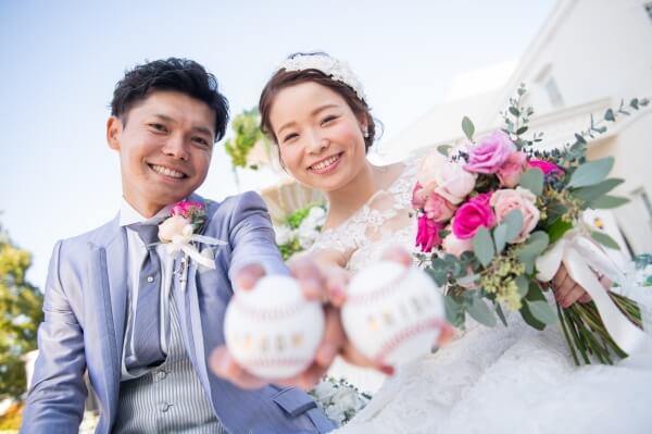 新潟市結婚式場　ブレストン　野球　トスバッティング　野球ボールトス　アフターセレモニー　シャボン玉　チャペル式　