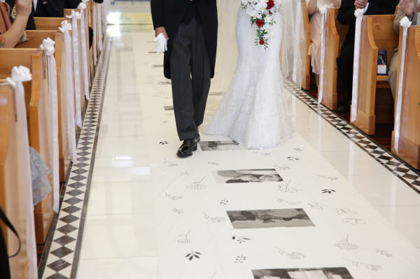 感動の挙式演出【アイルランナー】で辿る愛に溢れた日々